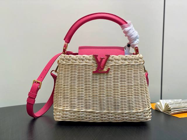 Top-quality original M26005 rose red woven leather Capucines Bb handbag (M11617