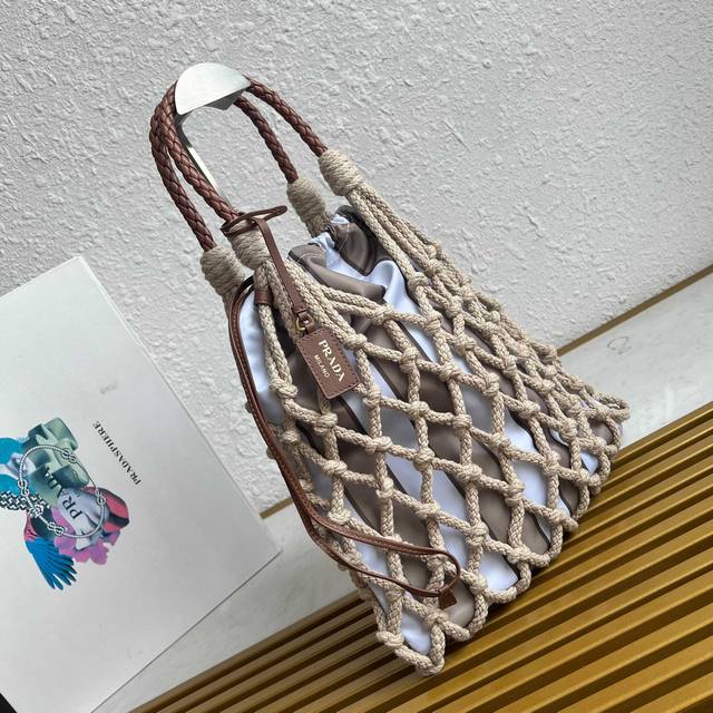 Top-quality, original, new, woven 1Bc111 cotton lace handbag. The nautical worl