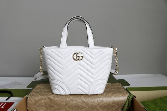 Small Lambskin Description: The Gg Collection handbag debuted on the Fall/Winter