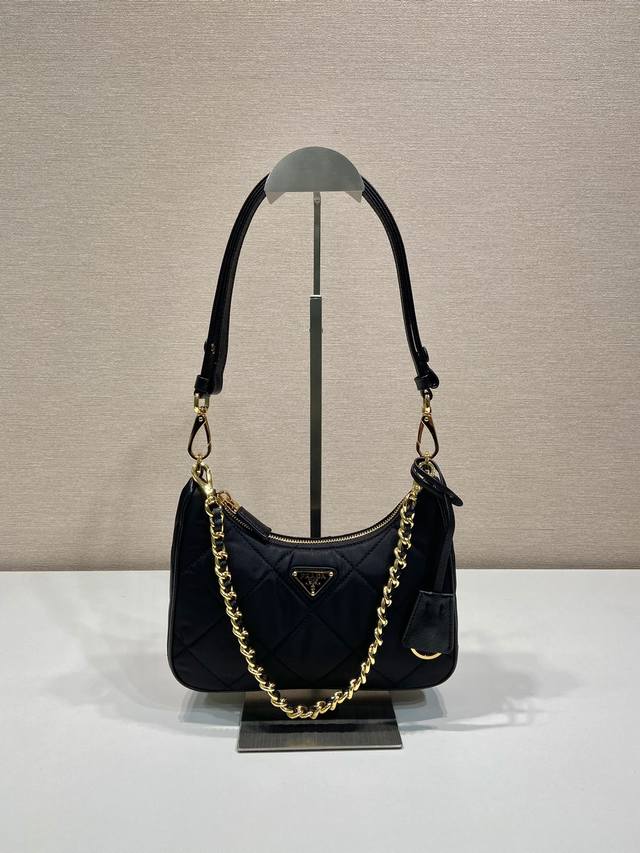 Comes with embroidered Hobo1Bc204 hand-held underarm crossbody bag This Hobo ha