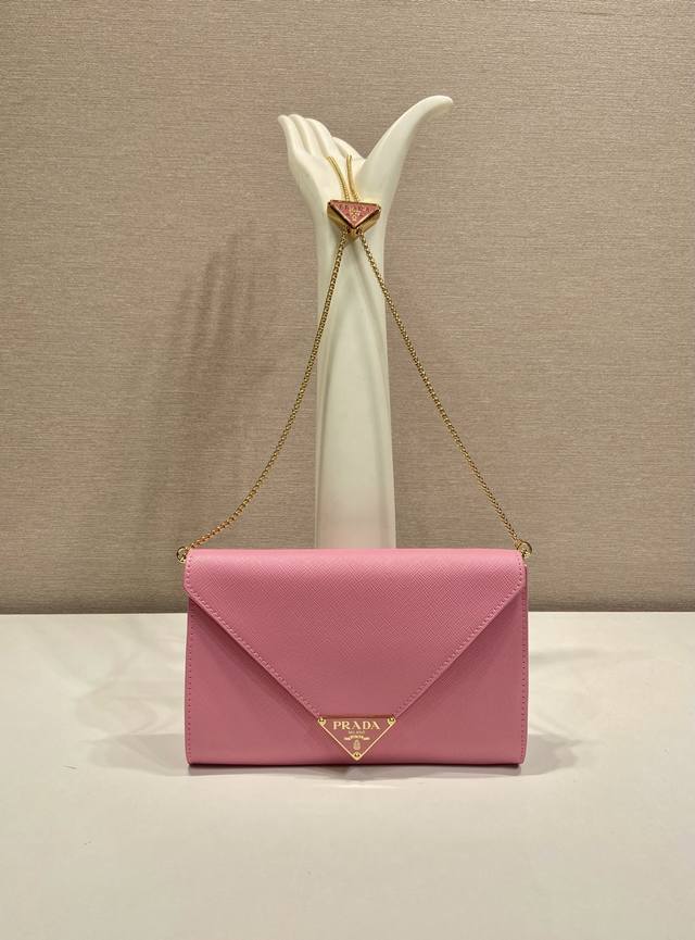 Comes with designer packaging. Crossgrain envelope bag 1Bp70 clutch DDD. The cr