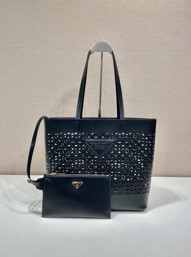 Comes with designer packaging. Hollow Tote Bag 1Bg503 Hollow DDD. This hollow t