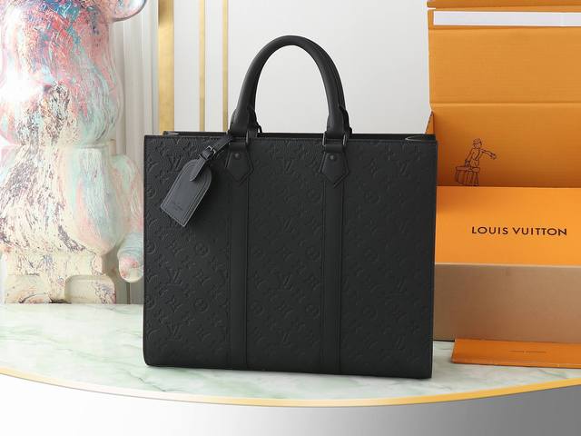 Top-quality original, original, and in-house photo: M24786 Black Full Leather Em