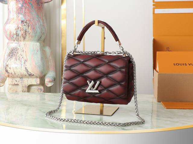 Top-quality original, original, and in-house photos. M12567 Burgundy M22891. Th