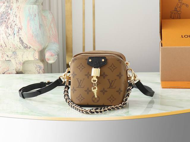 Top-quality original home photos M47162 Yellow Flower M47096 Chain Bag Series Ju