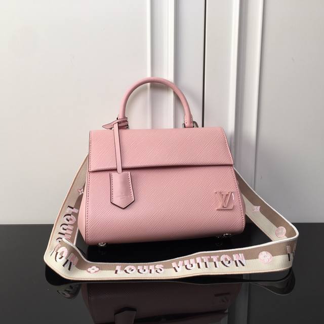 M59134 Pink Premium Original The new woven Clunybb handbag features Epi leather
