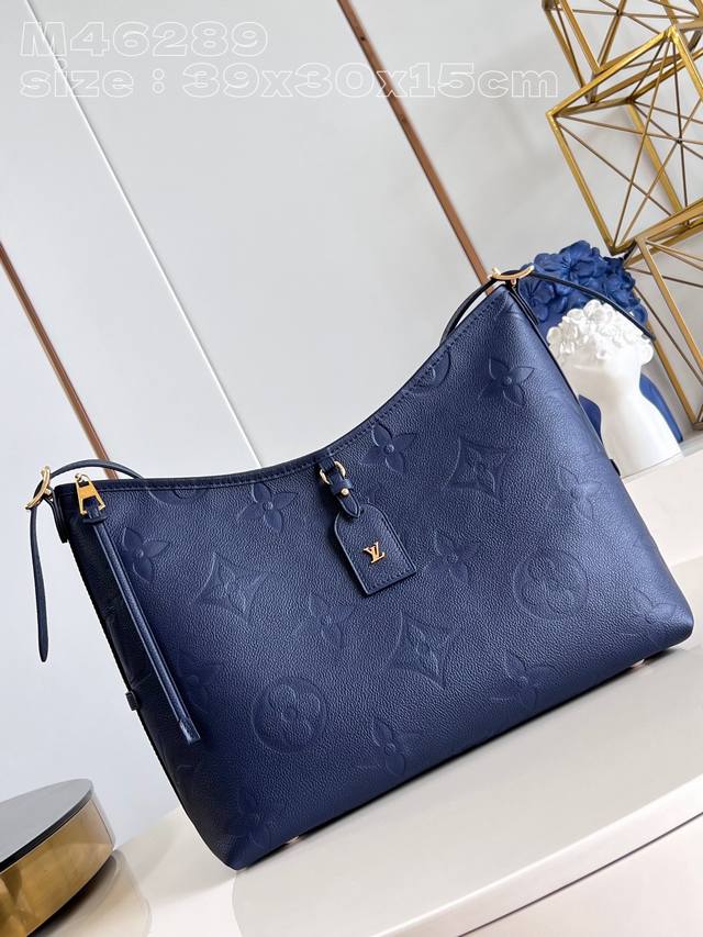 Top-quality original, real-name photos. M46289, dark blue embossed. M46669. Thi