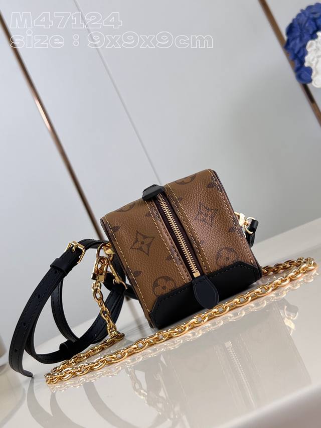 Top-quality original, original, and original photo. The Dice handbag, M47124, fe