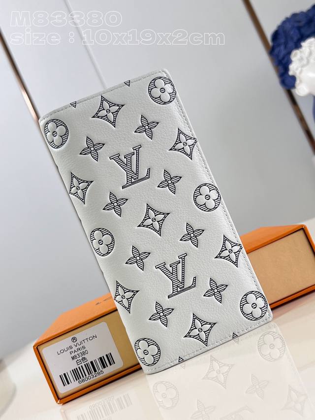 Top-quality original, original, and original photo. M83380 This Brazza wallet f