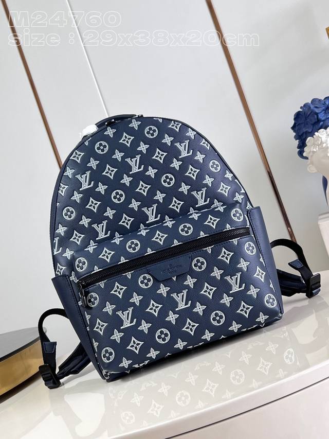Original, original, and photographed from the original M24760 Discovery backpac