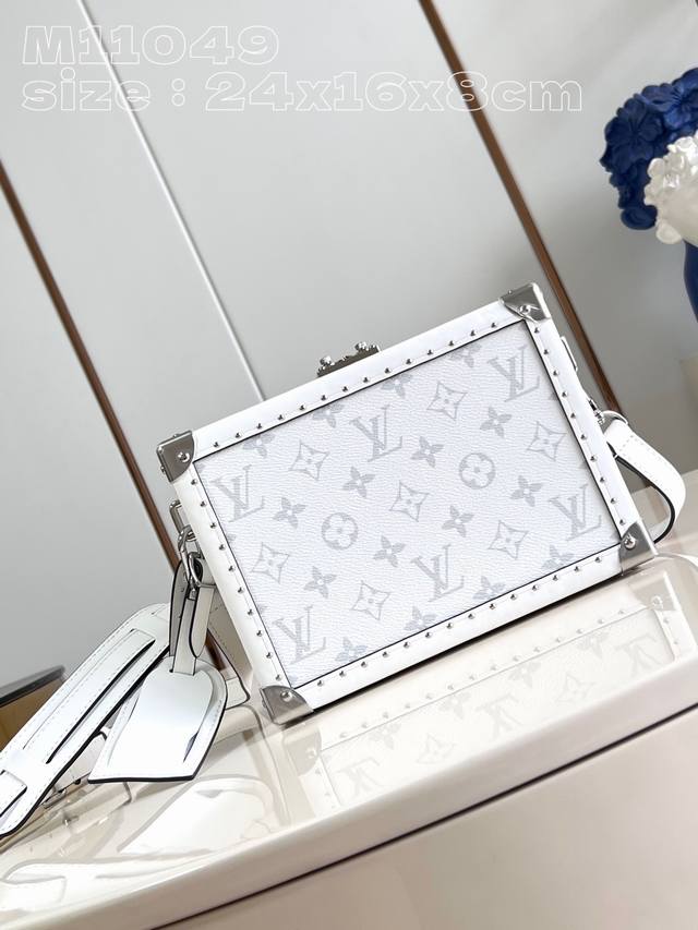 Top original single home photo M11049 white Clutch Box handbag returns to the n