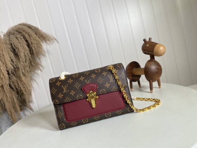 Top-grade original M41731 purple-red classic Monogram canvas and exquisite calf