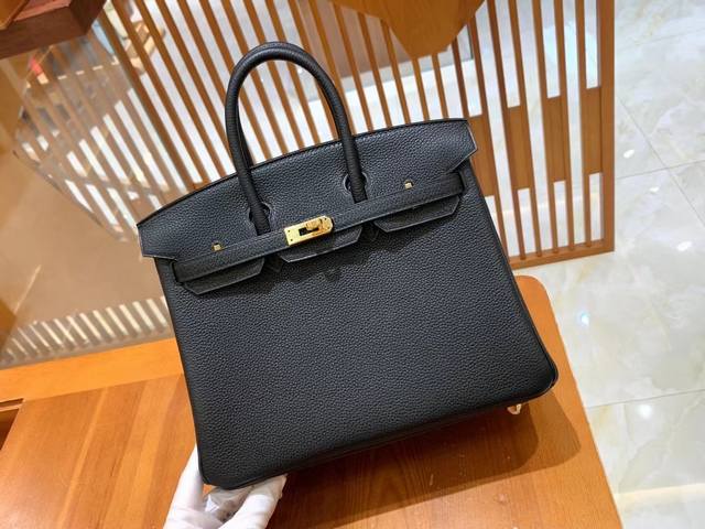 25 1000, 30 1100, 35 1250, Hermes Bk, a classic among Hermes classics, a timeles