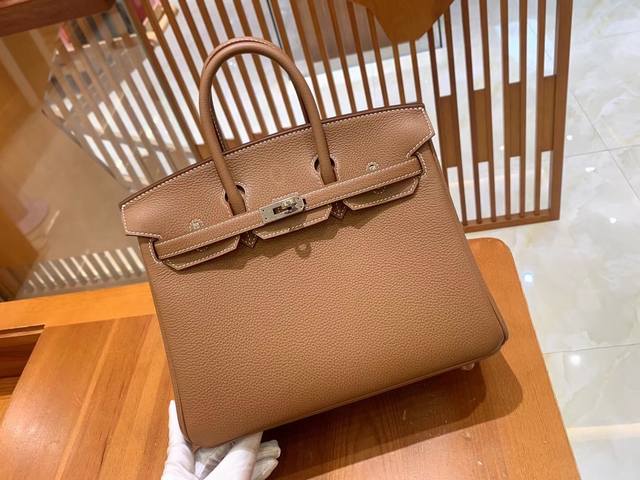 25 1000, 30 1100, 35 1250, Hermes Bk, a classic among Hermes classics, a timeles