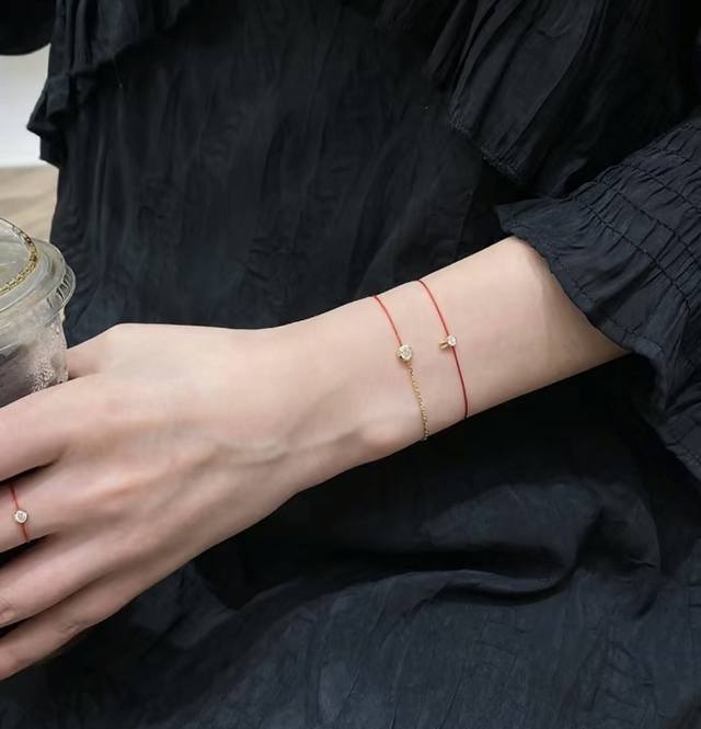 This item is non-refundable, non-exchangeable, and non-after-sales. Made of V-go