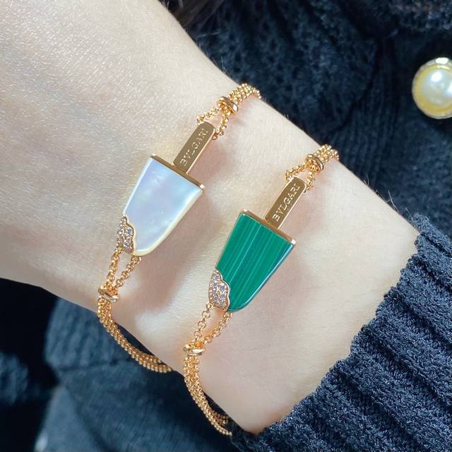 V Gold material high-grade white mother-of-pearl 7570250 Natural malachite 86702