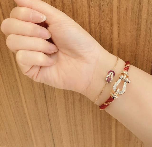 V Gold Material 5140210 New Product Release Fred's S-shaped Clasp Pink and White