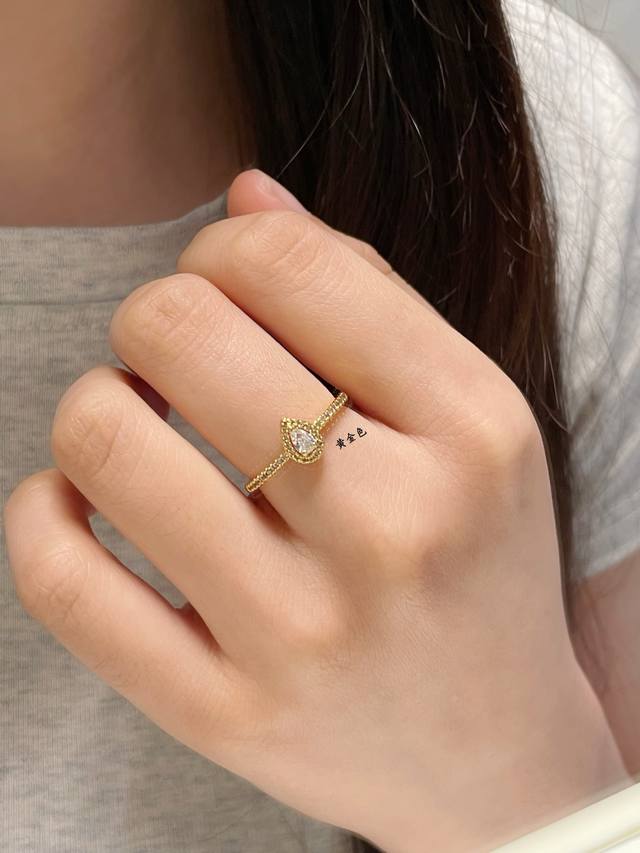 V Gold 5140170 Messika single teardrop full diamond ring size 678, the most clas
