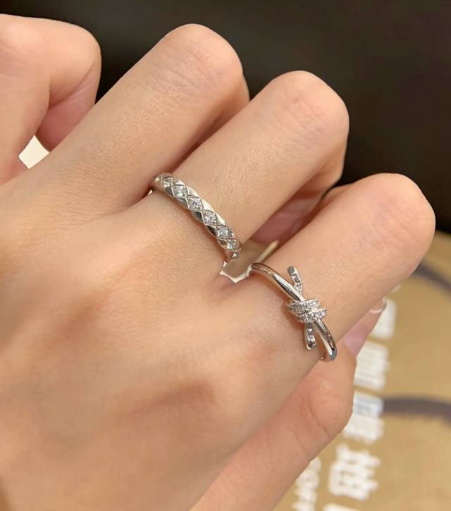 V Gold 8670190 Chanel narrow diamond ring size 5678. A popular Chanel classic di