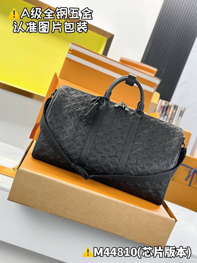 M44810 Original Leather Chip Edition: Comes with full designer packaging Keepall