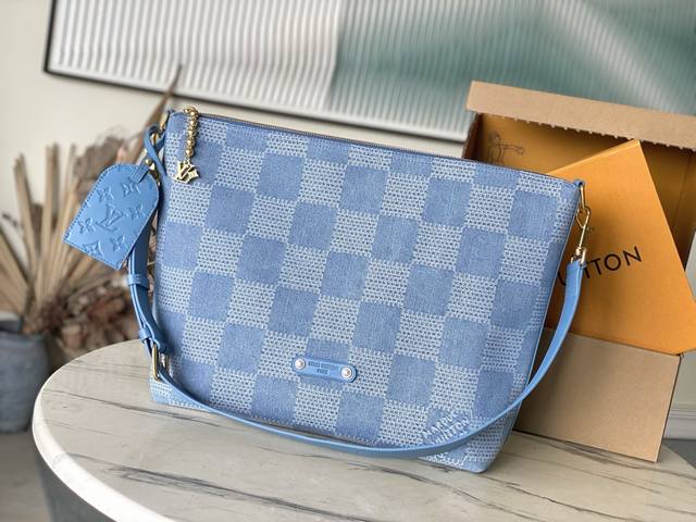 Top-grade original single N00202 This Vagabond Hobo handbag is crafted from Dam