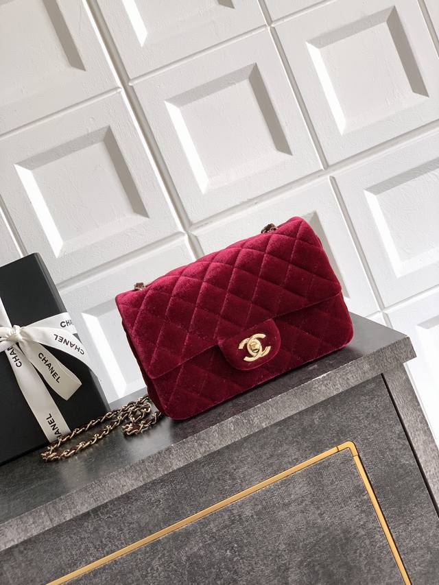 Burgundy square fat man Ohanel Chanel velvet bag, diamond pattern + retro color