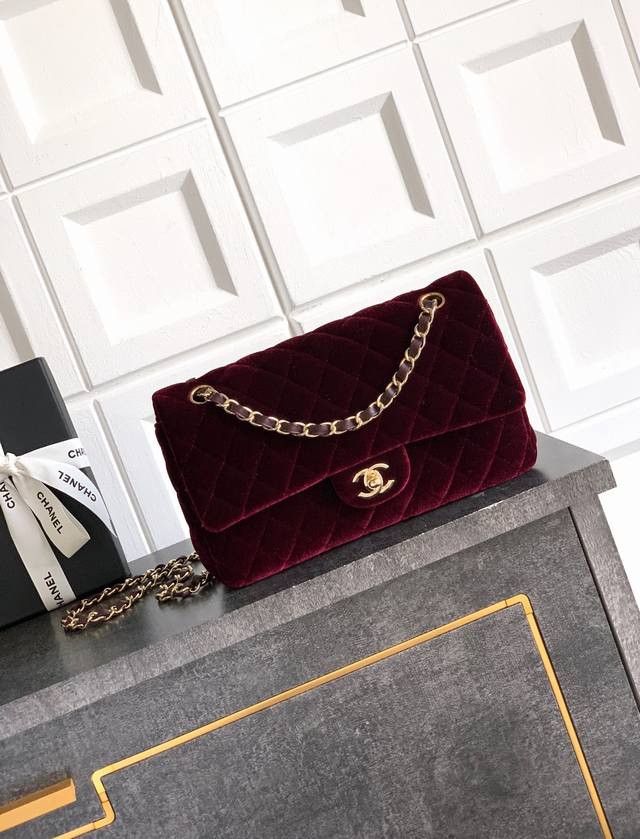 Dark brown coffee color 2.55 double cover Ohanel Chanel velvet bag, diamond patt