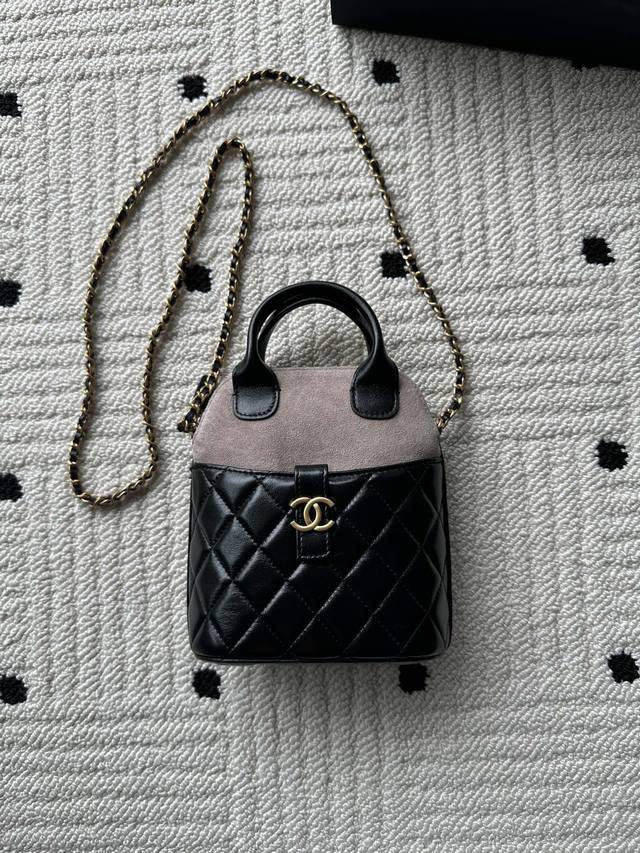 Brand: ChanelModel: Ap6160Introduction: Original quality, classic work, the fore