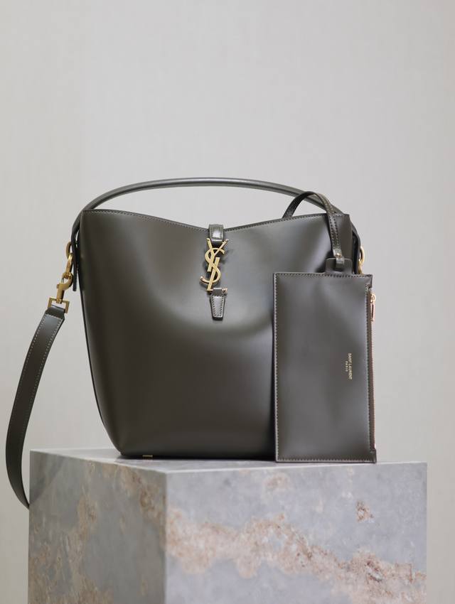 Musk Green Le 5A7 series' new, stunning bucket bag with handle. Made from Italia