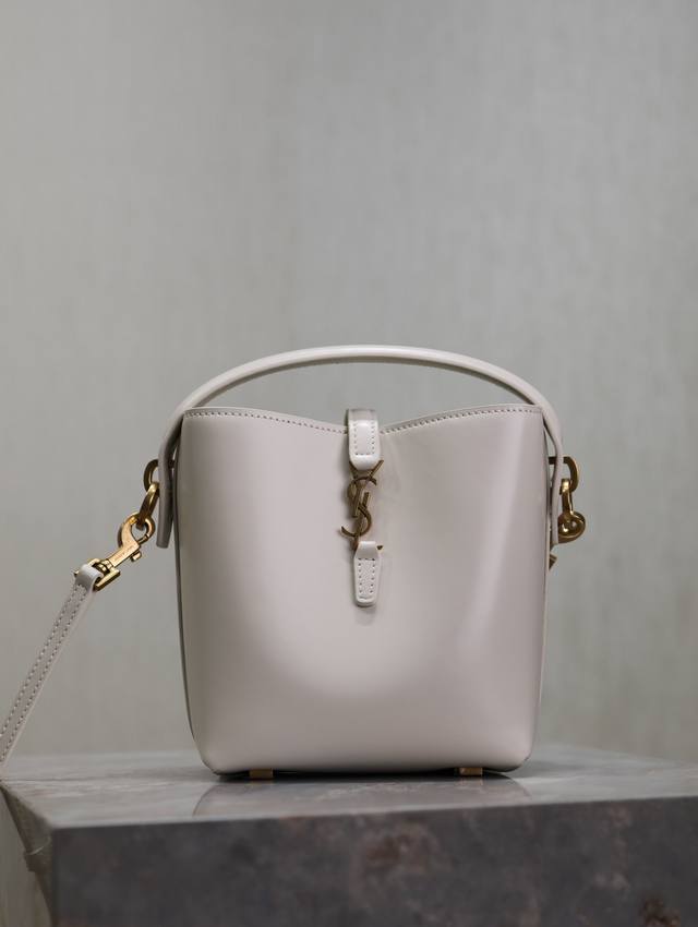 White Le 37_Mini Bucket Bag is a bucket bag that's become a fashion sensation! T