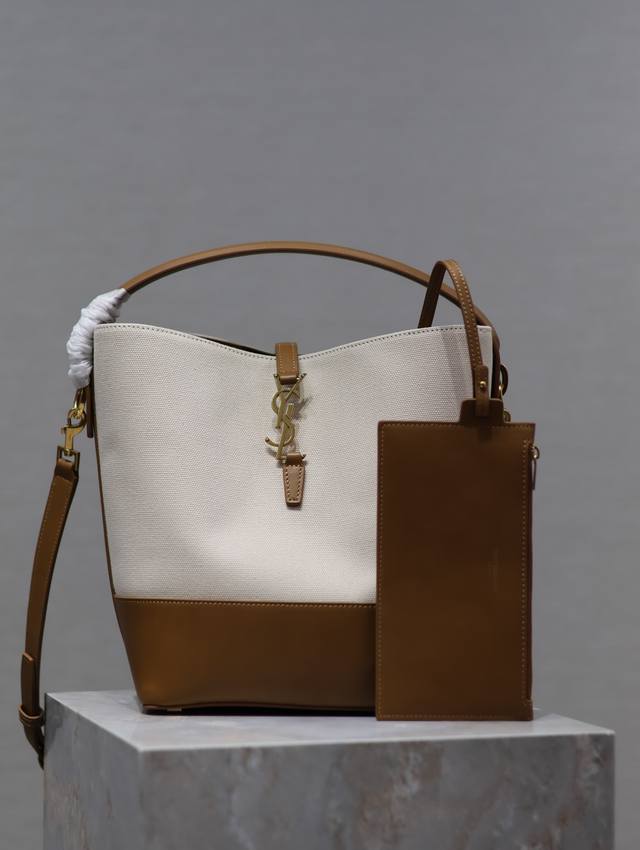 Khaki with cotton and linen Le 5A7 series' new, stunning bucket bag with handle