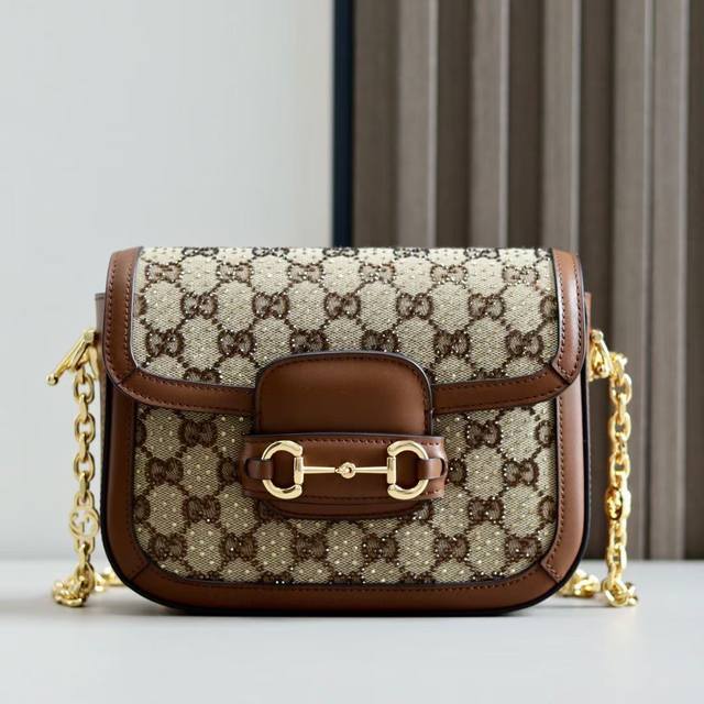 New and all-new fashion series saddle bag in brown G fabric with small diamonds