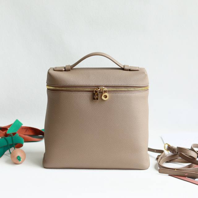 Loro Piana Extra Pocket L23.5 Backpack Calfskin Item No.: Fam6491 This Extra Poc