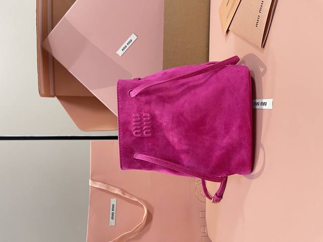 M home 5Nf460, new mini bucket bag, made of new gauze leather, unique ice silk t
