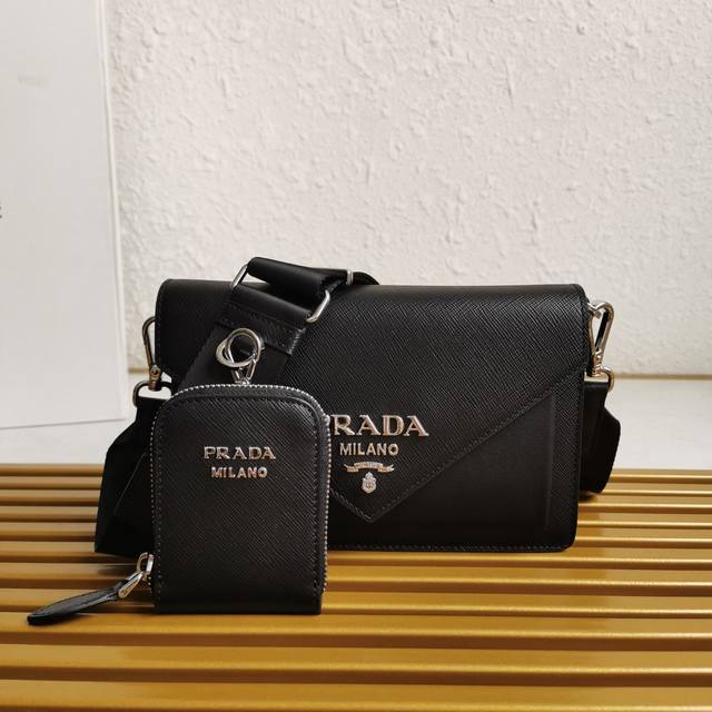 A new, top-tier, original, three-in-one bag has arrived on 1Bp30. This mini env