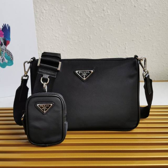 Top-grade original new men's three-in-one bag, model number 2Vh113. Influencers