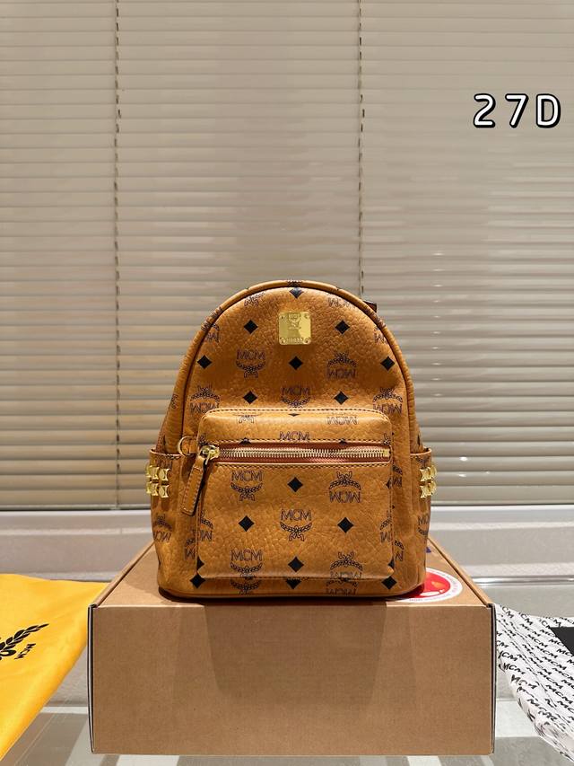 comes with a flight case. A high-end Mcm backpack has arrived! This new MCM bac