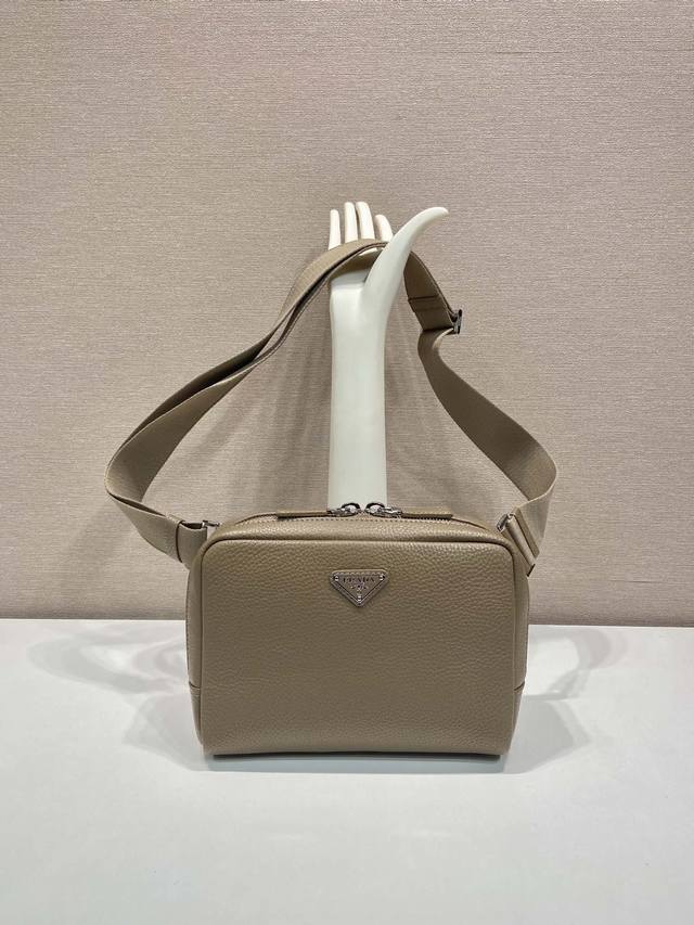 Premium original factory packaging, new chest bag 2Vh181, large, new color DDD.