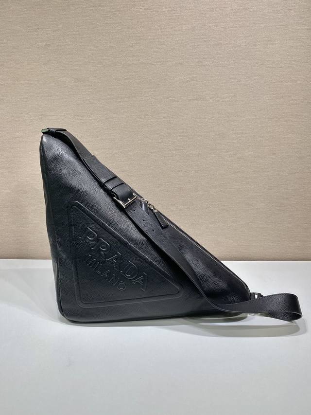 Super original factory with counter packaging, all-leather large triangle bag 2V