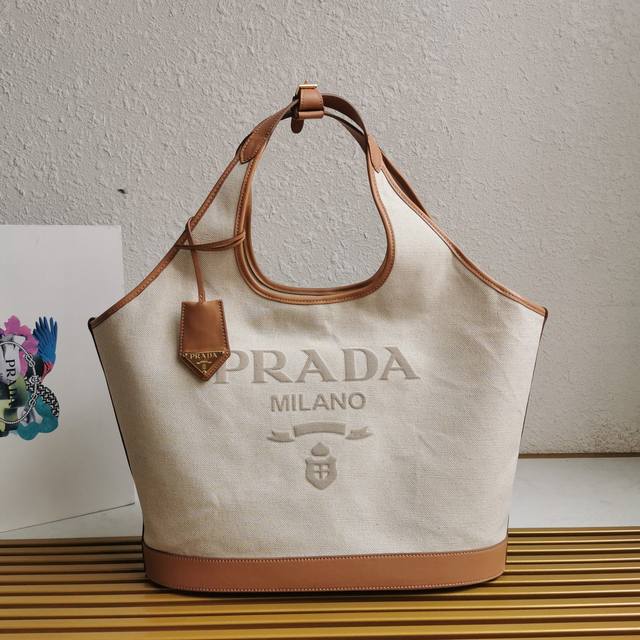 The latest linen canvas bag 1Bg472, the top-grade original P brand, has arrived.