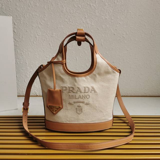 The latest linen canvas bag 1Be074, a top-grade original P-brand small counter,
