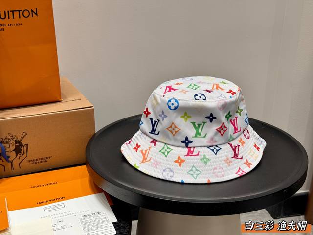 Folding BoxLv White Tri-color Fisherman HatThe style of the fisherman hat can no