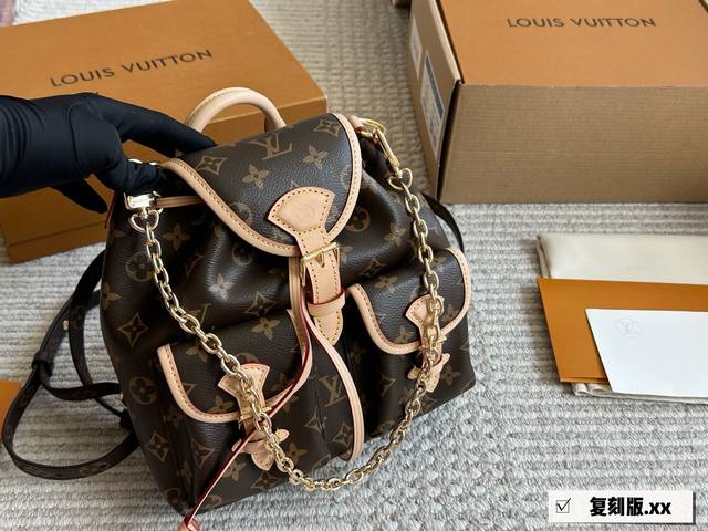 Lv Louis Vuitton 24Ss show model Excursion monogram frog small school bag backpa