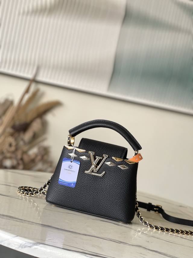 Premium Genuine Leather M12135 Black Mini Capucines Mini Handbag is crafted fro