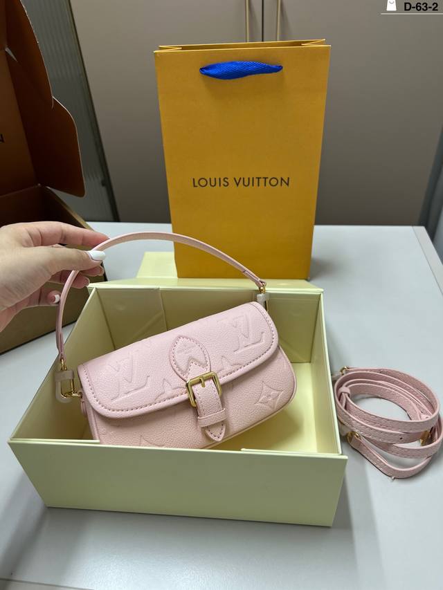 Lv Louis Vuitton Mini Baguette Bag DDD