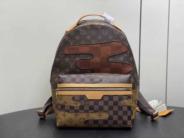 Original boutique M26130 Monogram patchwork backpack Discovery Small Backpack. T