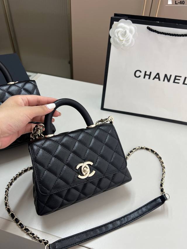 Small Chanel Kelly small waste bag Super popular fashion items allow you to carr