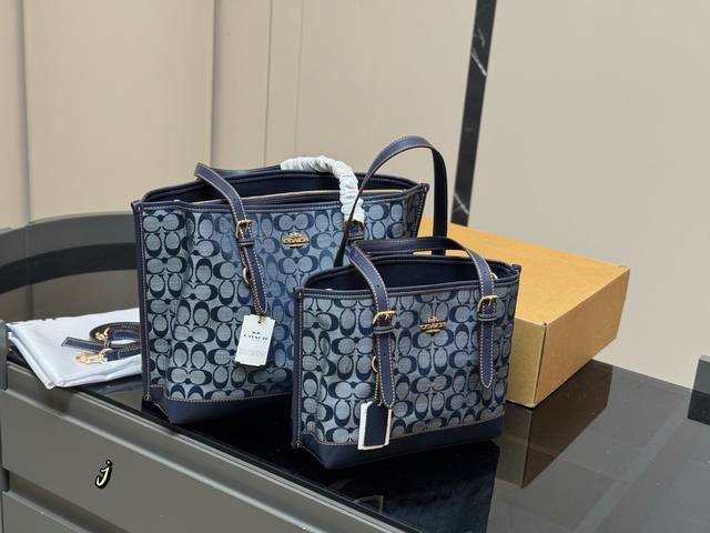 with box Size: 33cm 25cm Coach's new fairy tote Mollie Tote25 I really like thi