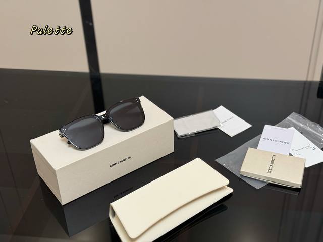 comes with box Gm sunglasses Palette Zeiss lenses Au protection comes with logo