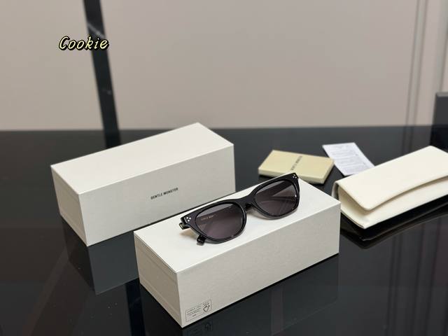 with box Gm sunglasses Cookie Zeiss lenses Au protection comes with a glasses c